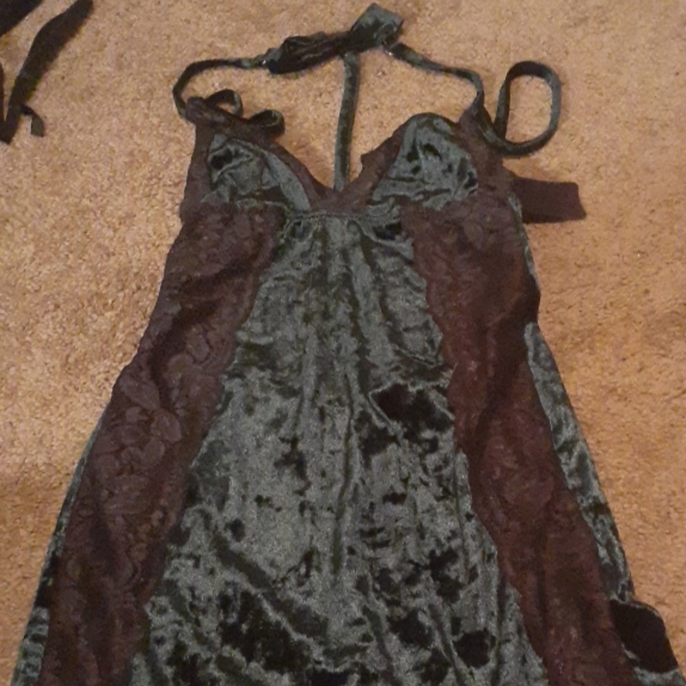 Green velvet chemise